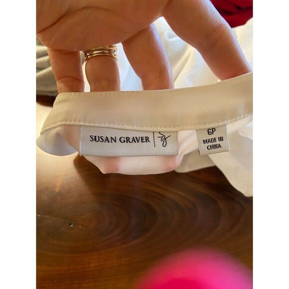 Susan Graver White Tunic (Size 6P) - Picture 3 of 3